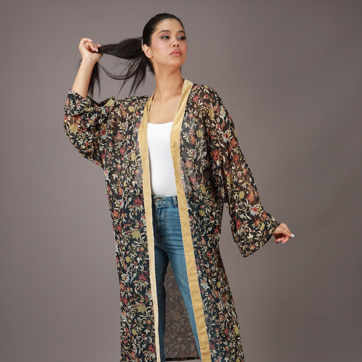 Kimono Long Transparent Motif Floral Noir et Doré