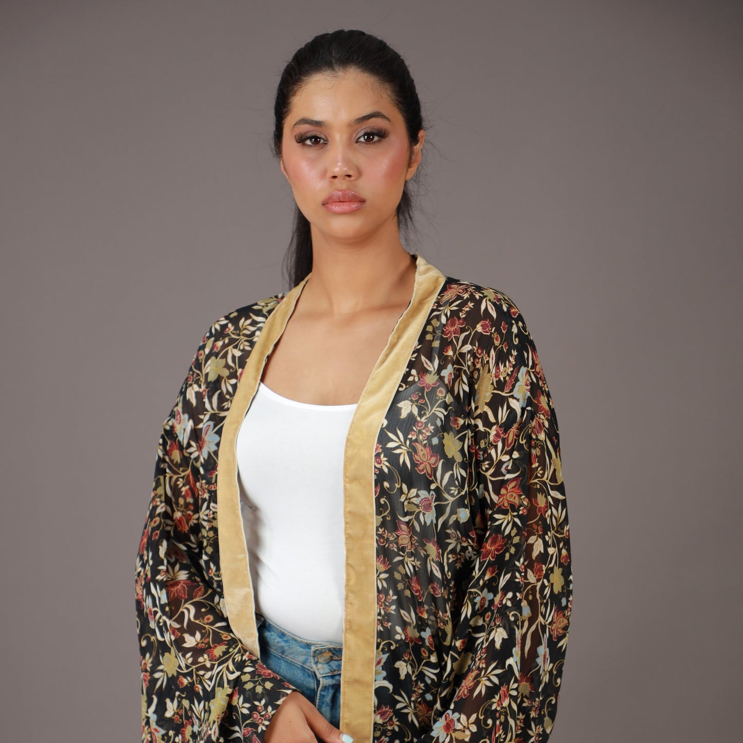 Kimono Long Transparent Motif Floral Noir et Doré