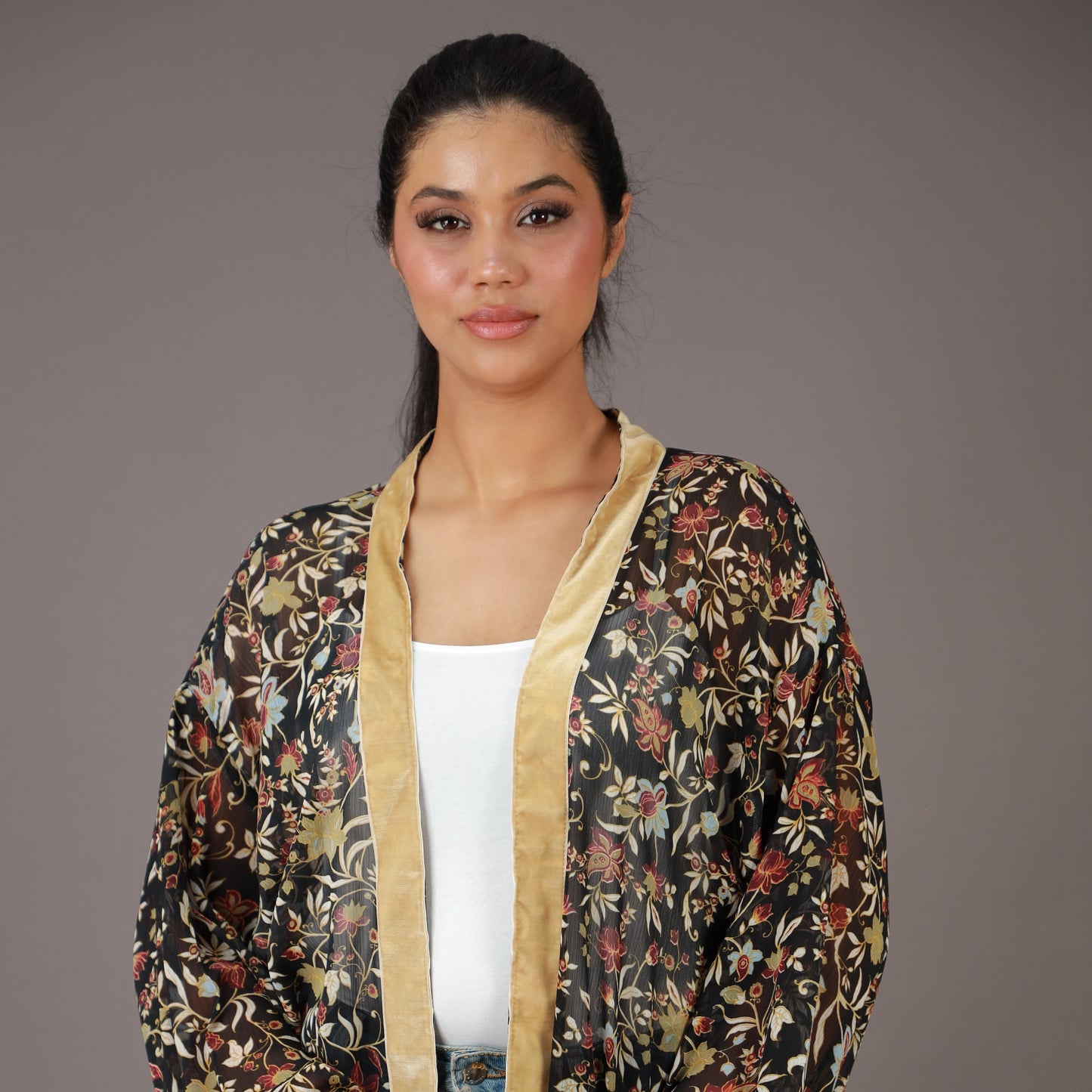 Kimono Long Transparent Motif Floral Noir et Doré