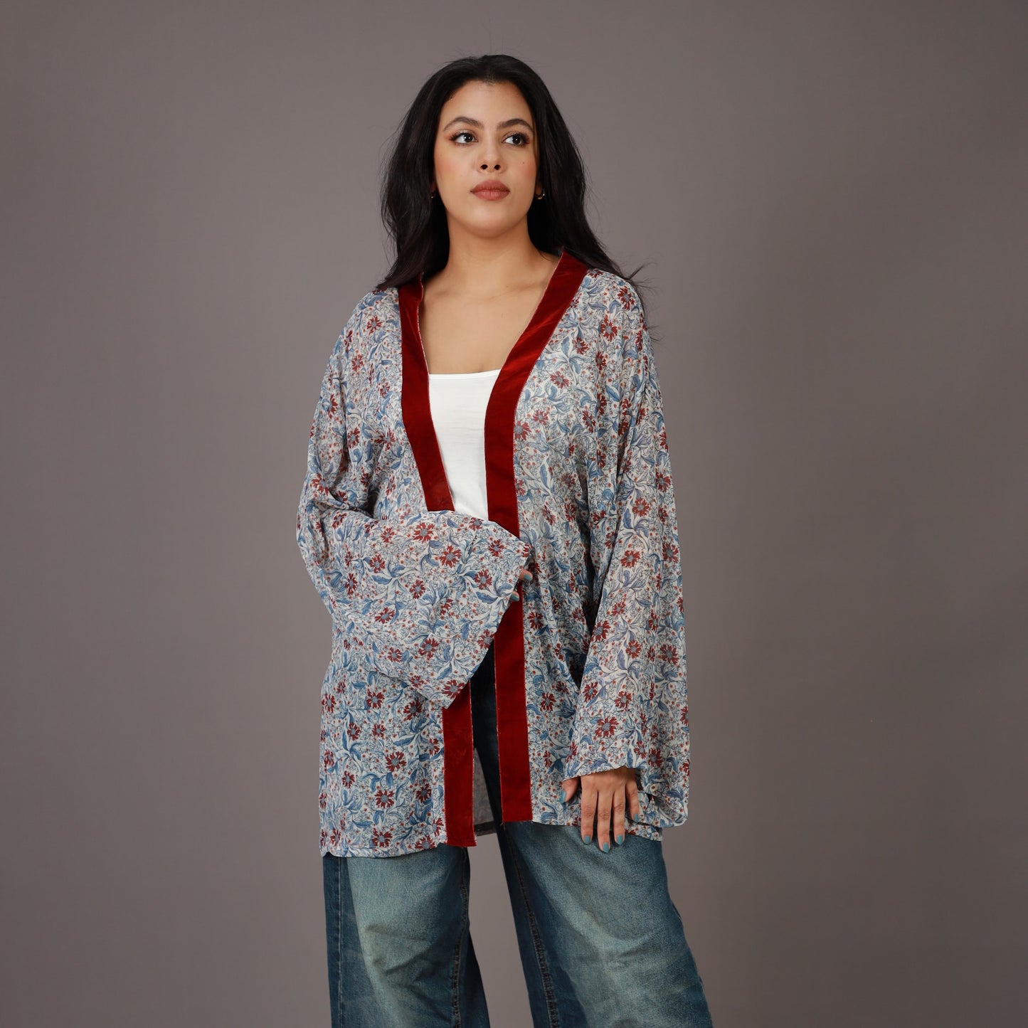 Kimono Court Imprimé Floral Bleu et Rouge