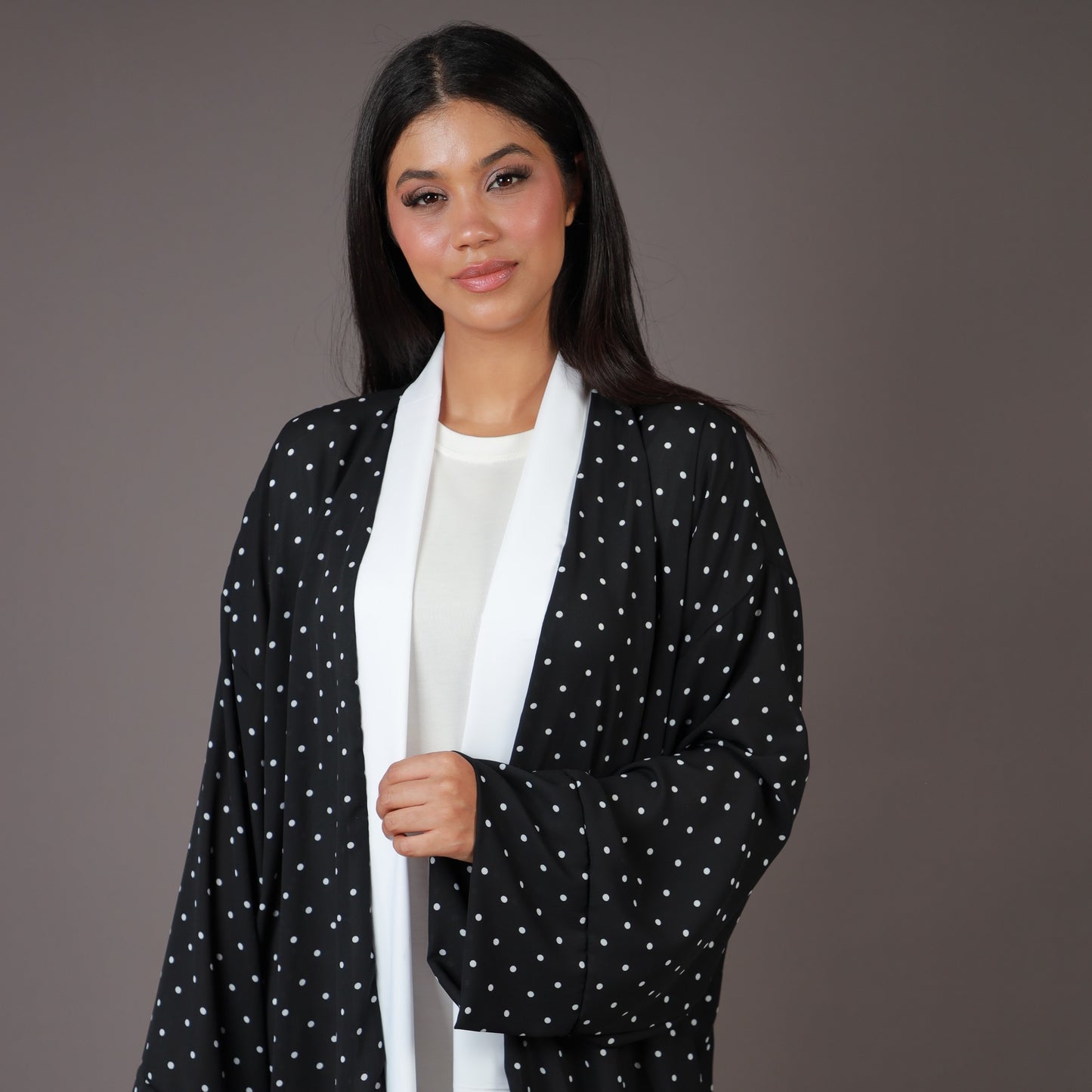 Kimono Long Noir à Pois Blancs