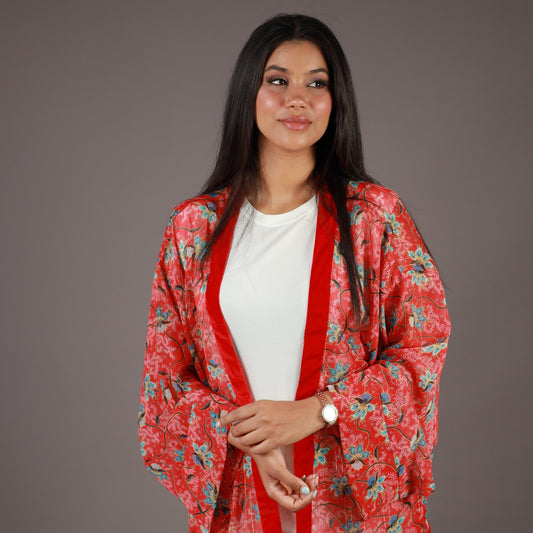 Kimono Demi-Long Rouge à Motifs Floraux