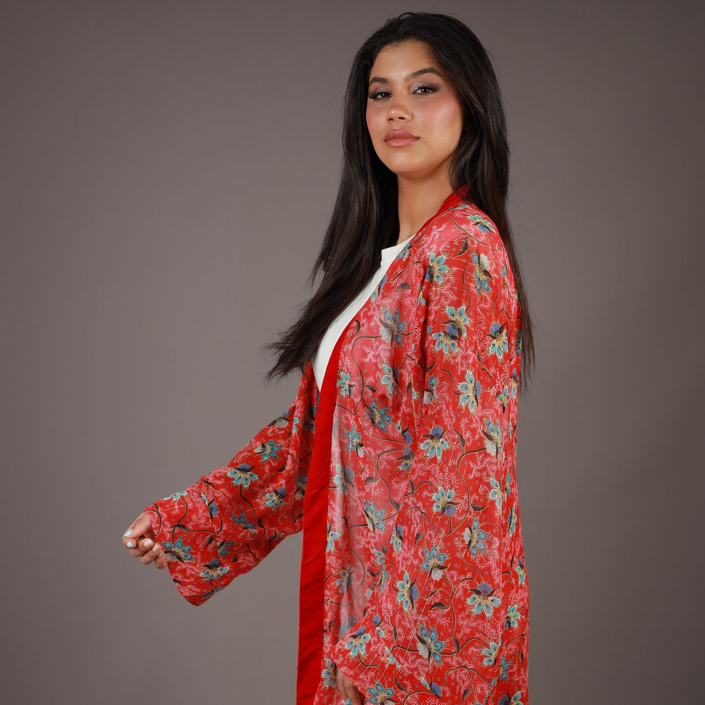 Kimono Demi-Long Rouge à Motifs Floraux