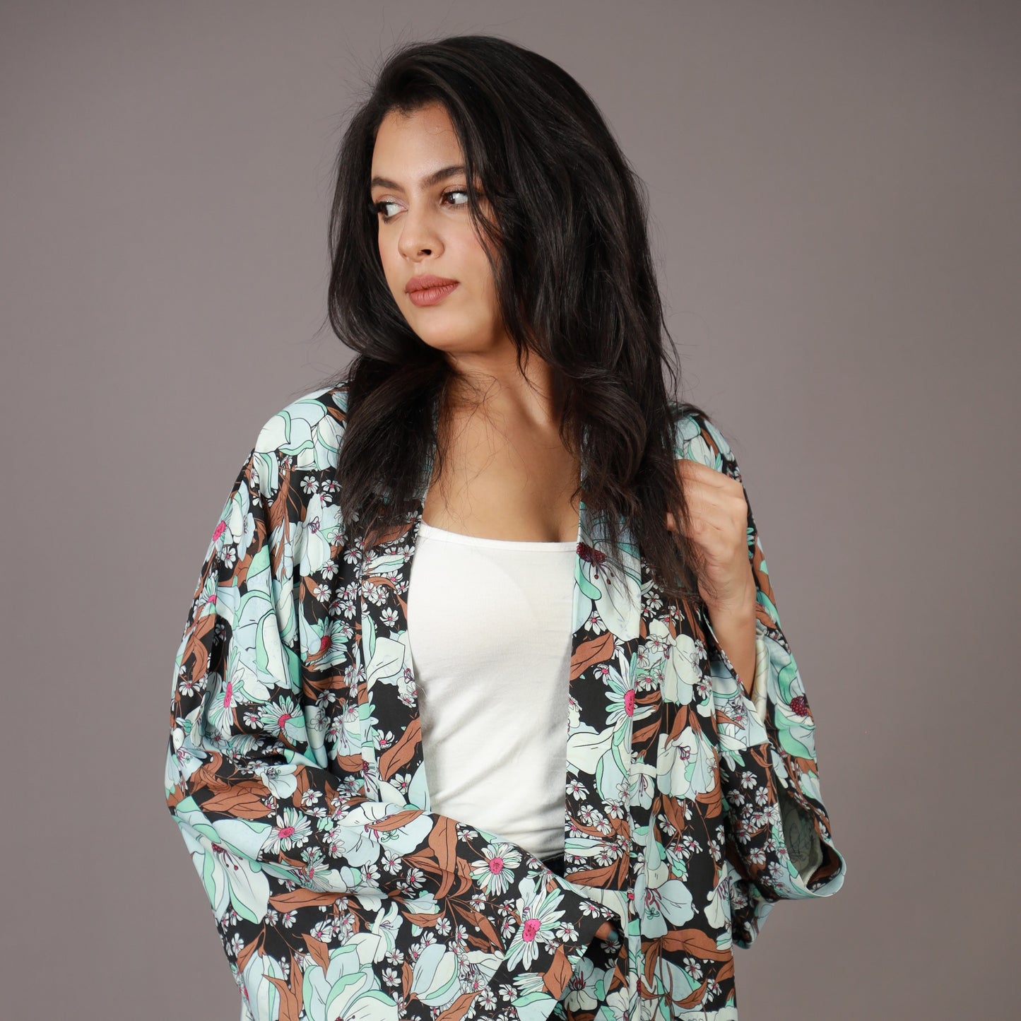 Kimono Long Fleuri Pastel et Noir